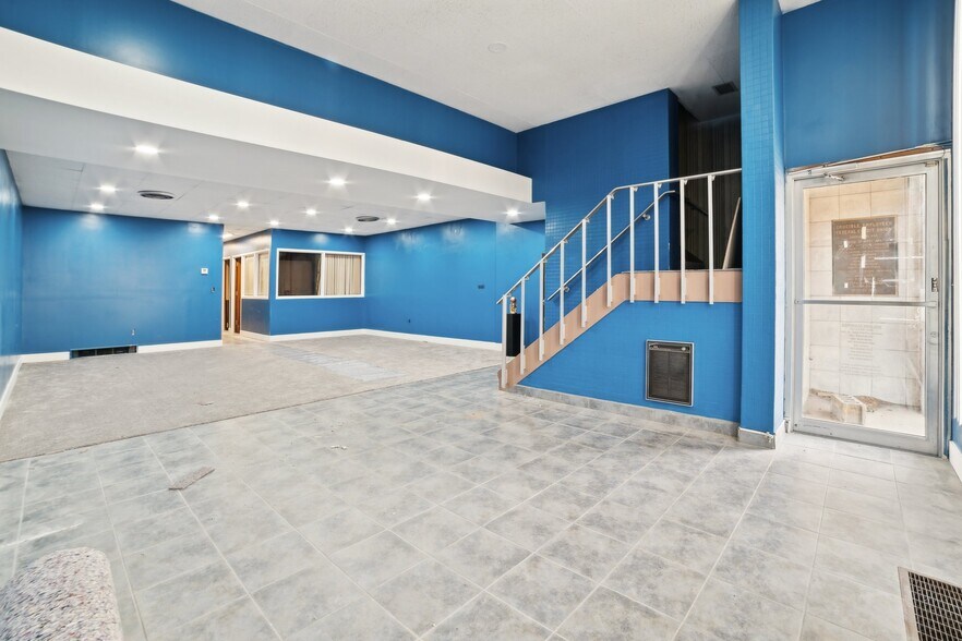 More Photos Of 616 Midland Ave, Midland Office Residential For Sale