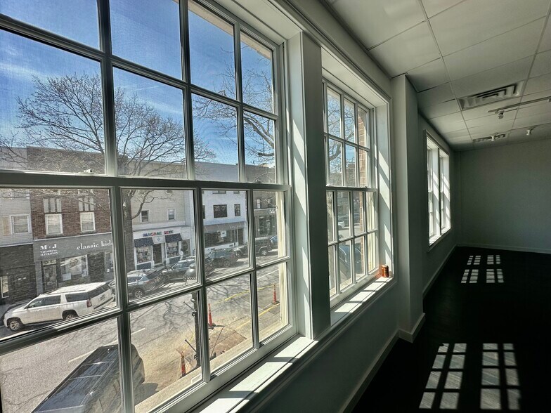 More Photos Of 53 Greenwich Ave, Greenwich Office For Sale