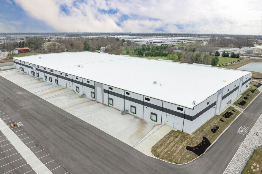 More Photos Of 703 N Graham Rd, Greenwood Distribution For Sale