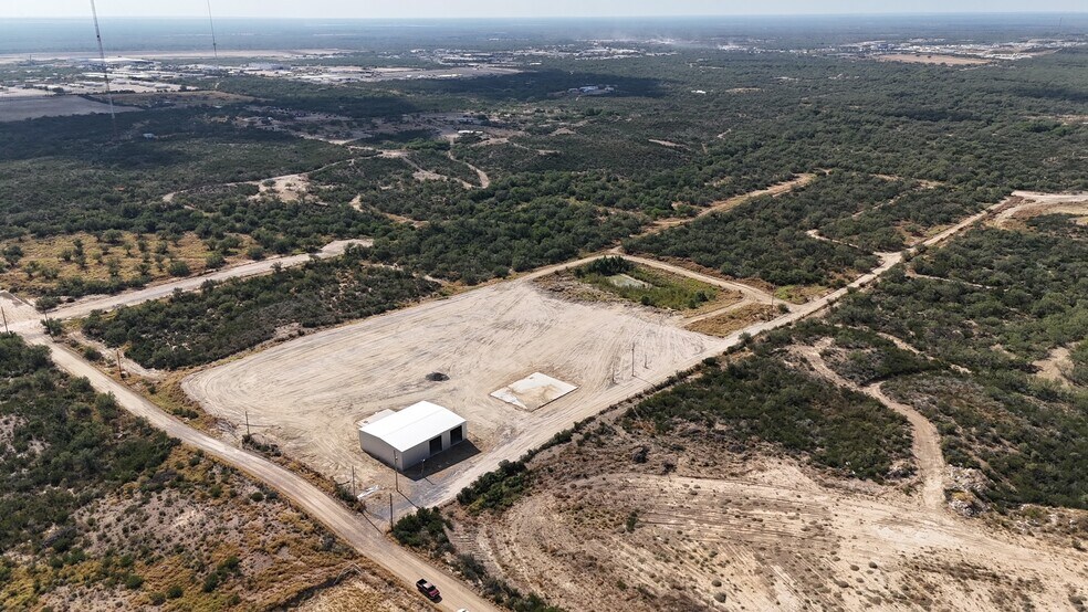 More Photos Of 311 Chicote Rd, Laredo Industrial For Sale