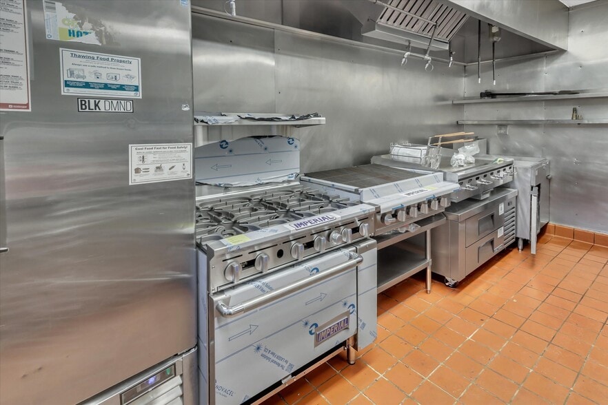 More Photos Of , Sacramento General Retail For Sale