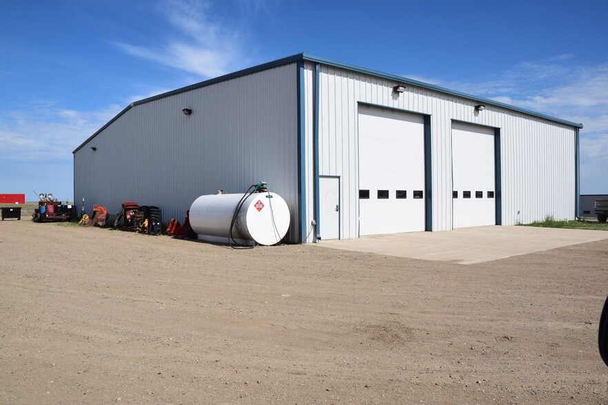 More Photos Of 13545 Bassett Ln, Williston Warehouse For Sale