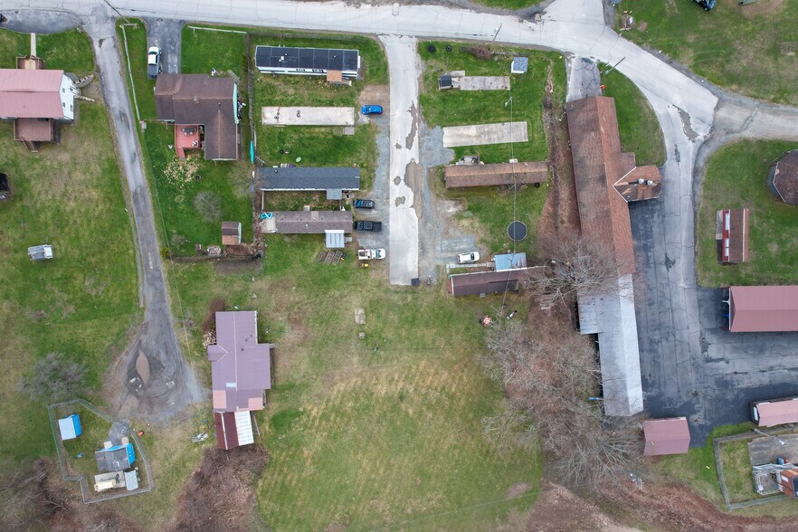 More Photos Of 45 Pumphouse Rd, Hancock Manufactured Housing Mobile Home Park For Sale