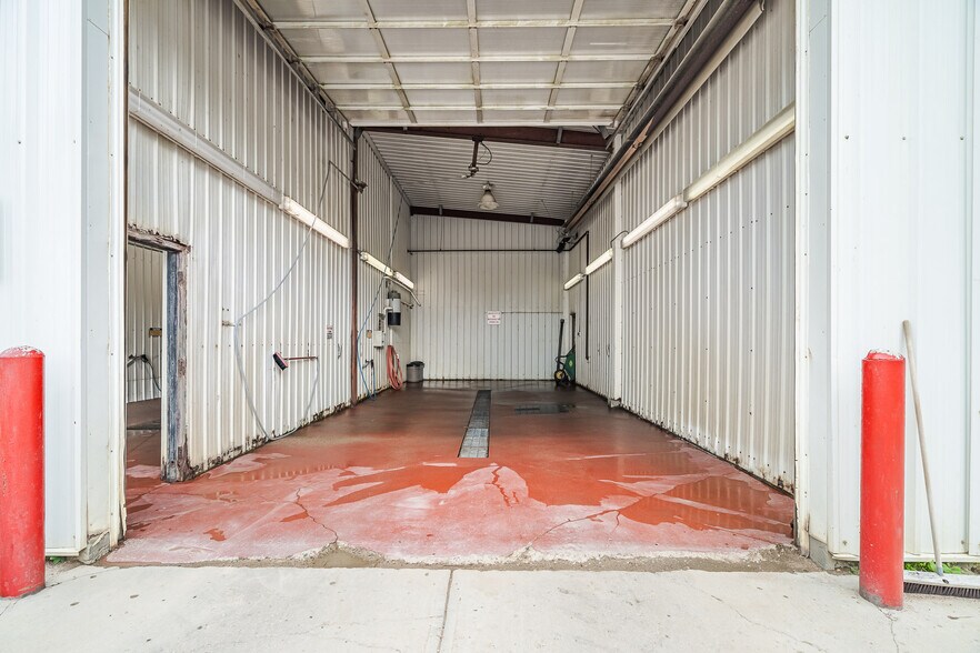 More Photos Of 20 Railway Av S, Marwayne General Retail For Sale