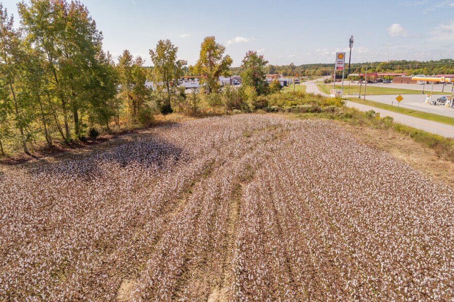 More Photos Of 700 Moores Ferry Rd, Skippers Land For Sale