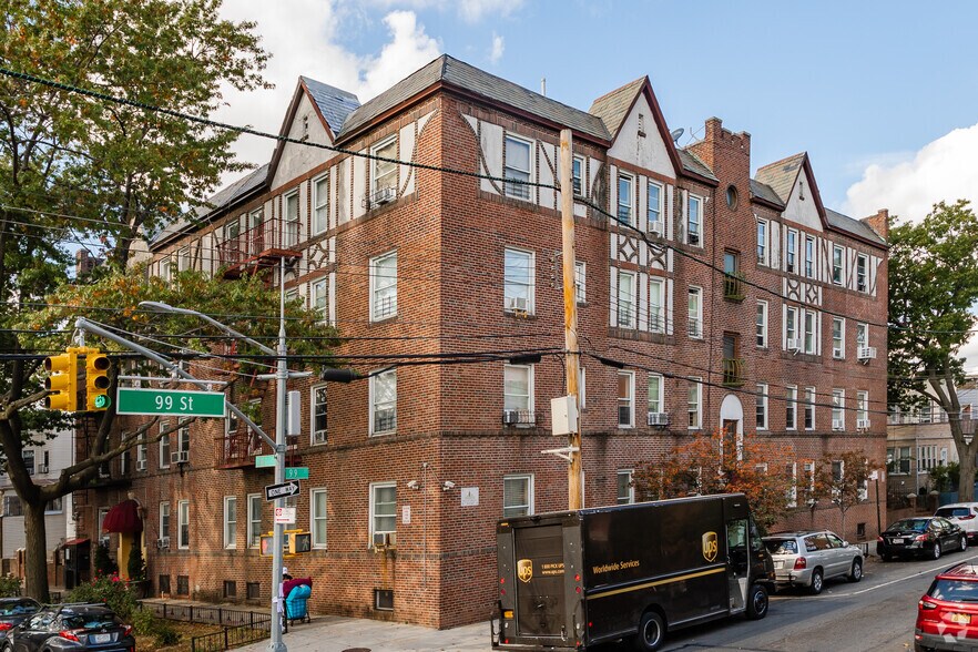 More Photos Of 9815 34th Ave, Corona Apartments For Sale