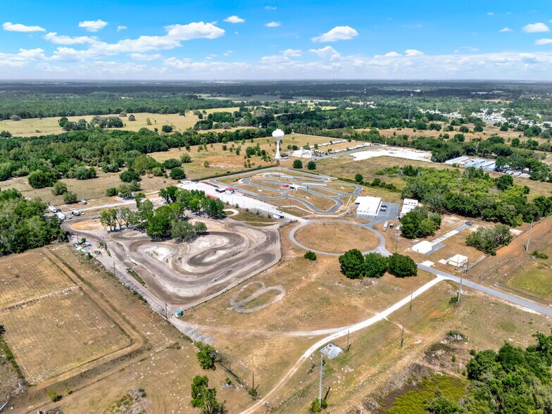 More Photos Of 5821 Pit Rd, Bushnell Flex For Sale