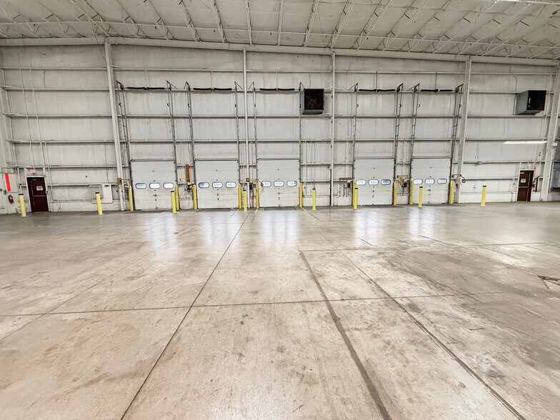More Photos Of 1000 S Saint Charles St, Jasper Warehouse For Lease