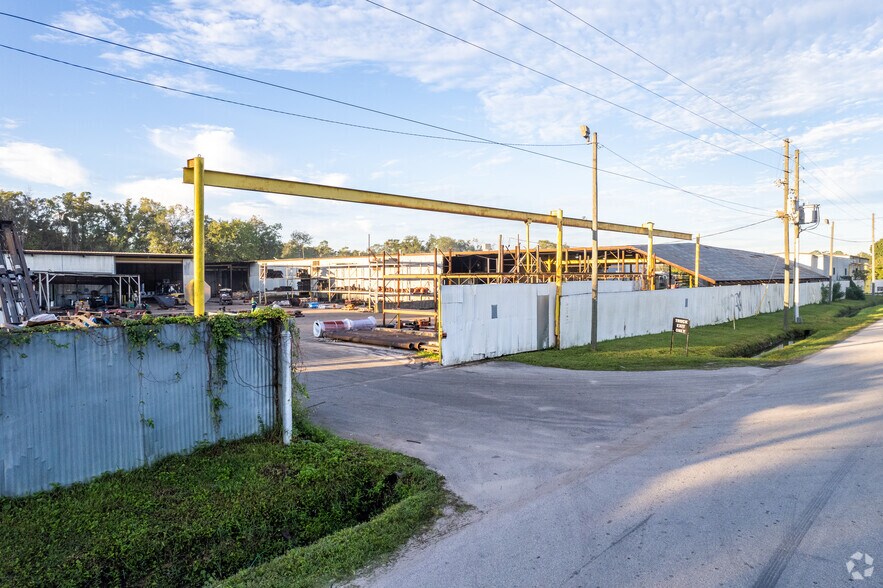 Primary Photo Of 204 5th St, Orlando Warehouse For Sale