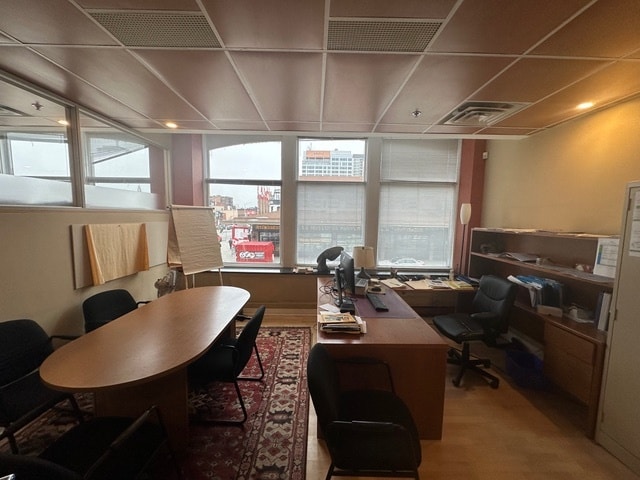 More Photos Of 44 By Ward Market Sq, Ottawa Storefront Retail Office For Lease