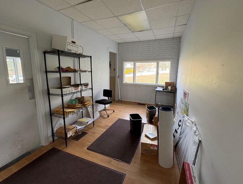 More Photos Of 8-10 S High St, Victor Freestanding For Sale