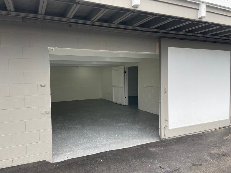 More Photos Of 305 Indiana St, El Segundo Light Manufacturing For Lease