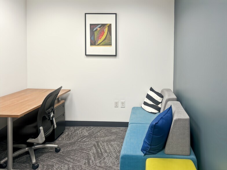More Photos Of 139-159 Crocker Park Blvd, Westlake Coworking Space