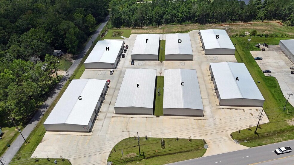 More Photos Of 8655 Tucker Rd, Ocean Springs Warehouse For Lease