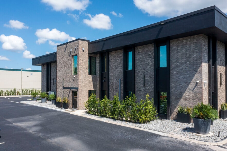 More Photos Of 7335 Lake Ellenor Dr, Orlando Office For Sale