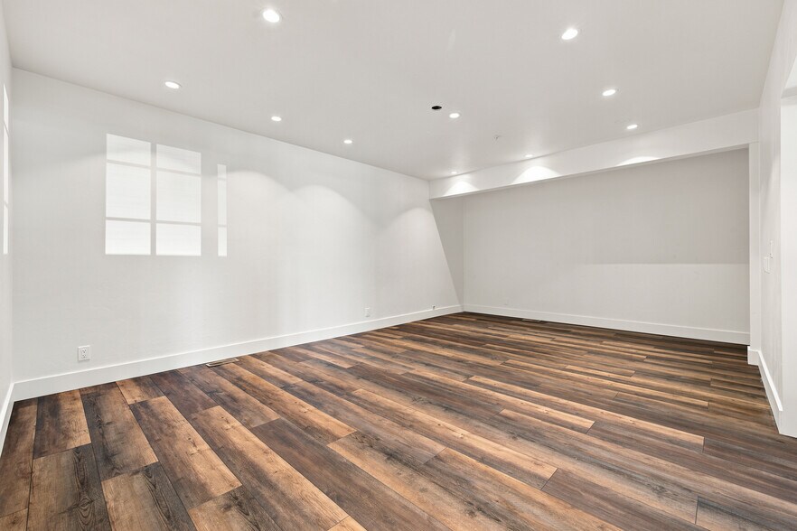 More Photos Of 1260 N West St, Wilson Office For Lease