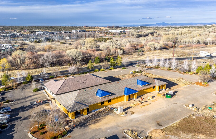 More Photos Of 3215 Lakeside Vlg, Prescott Medical For Sale