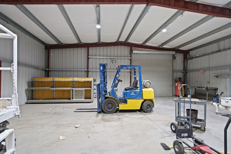 More Photos Of 1485 Atlanta Ct, Turlock Warehouse For Lease