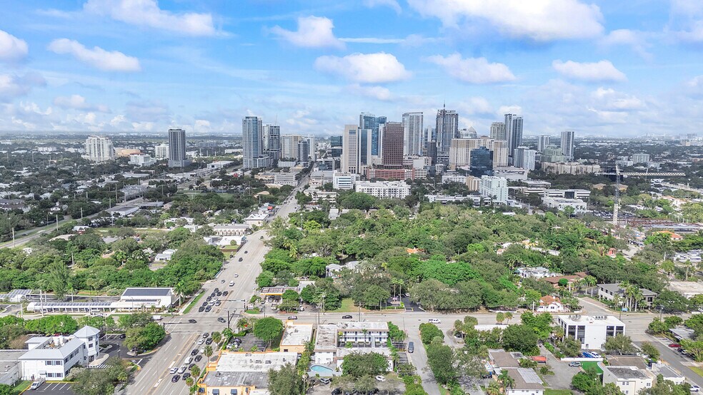 More Photos Of 50 SE 12th St, Fort Lauderdale Apartments For Sale