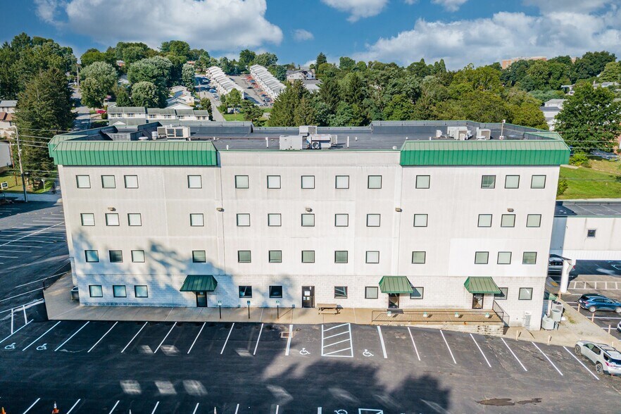 More Photos Of 1311-1319 Pineview Dr, Morgantown Medical For Sale