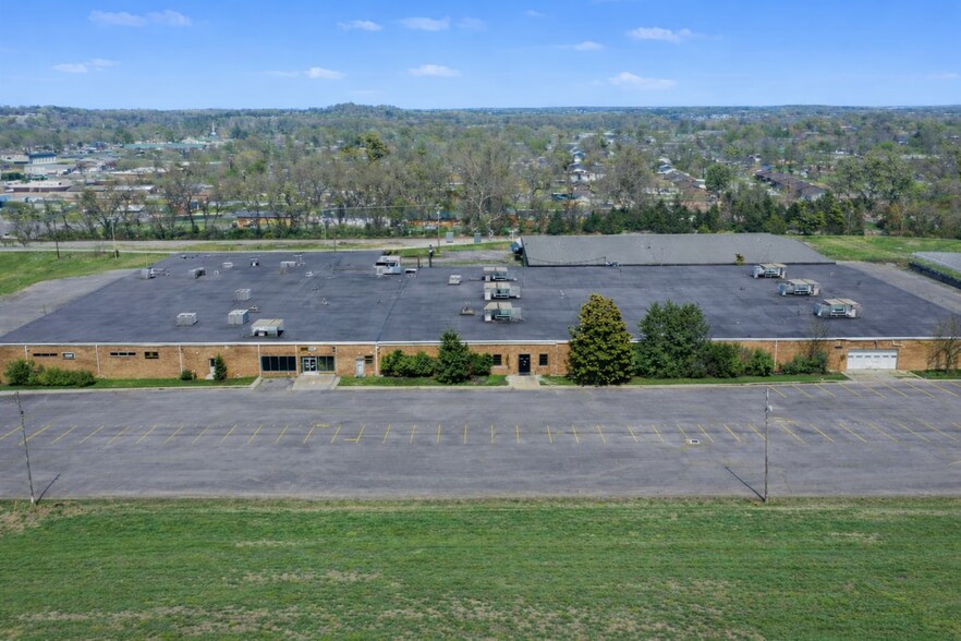 Primary Photo Of 1121 Skyline Dr, Hopkinsville Manufacturing For Lease