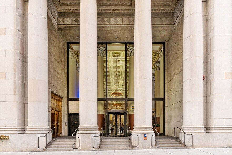 More Photos Of 300 Montgomery St, San Francisco Office For Sale