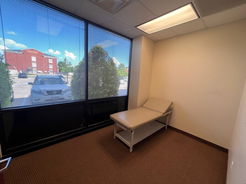 More Photos Of 3060 Communications Pky, Plano Medical For Lease
