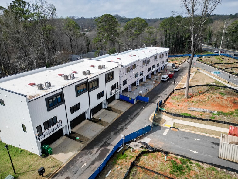 More Photos Of 2766 White Oak Dr, Decatur Religious Facility For Sale