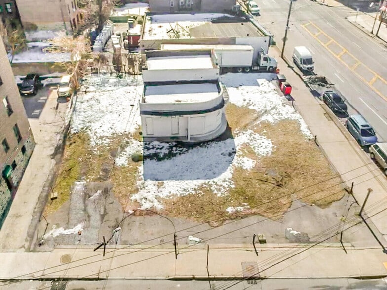 More Photos Of 416 Riverdale Ave, Yonkers Freestanding For Sale