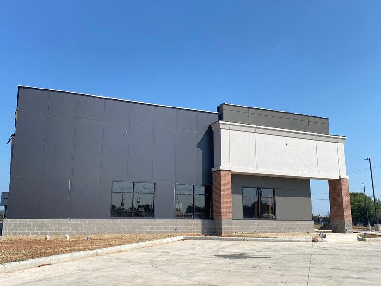 More Photos Of 1500 Swan Lake Road, Bossier City Office For Lease