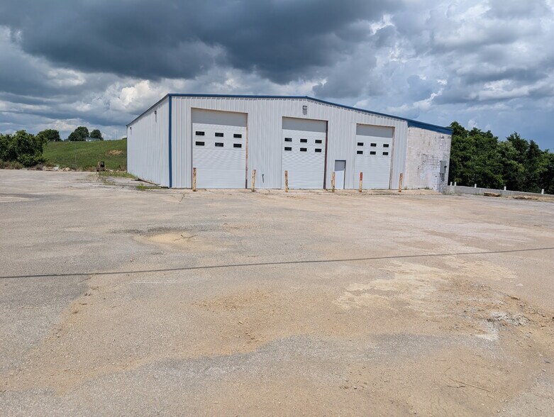 More Photos Of 116 Carr Ln, Richmond Land For Lease