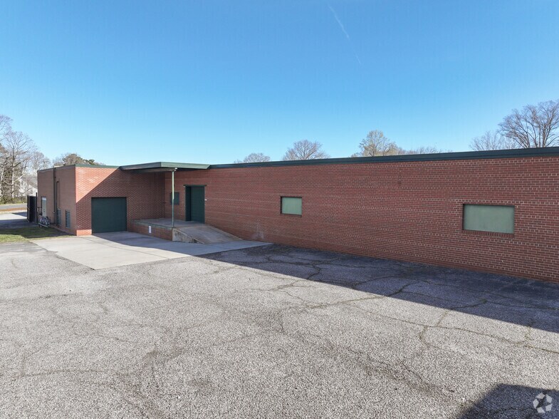 More Photos Of 532 Patterson Ave, Mooresville Unknown For Lease