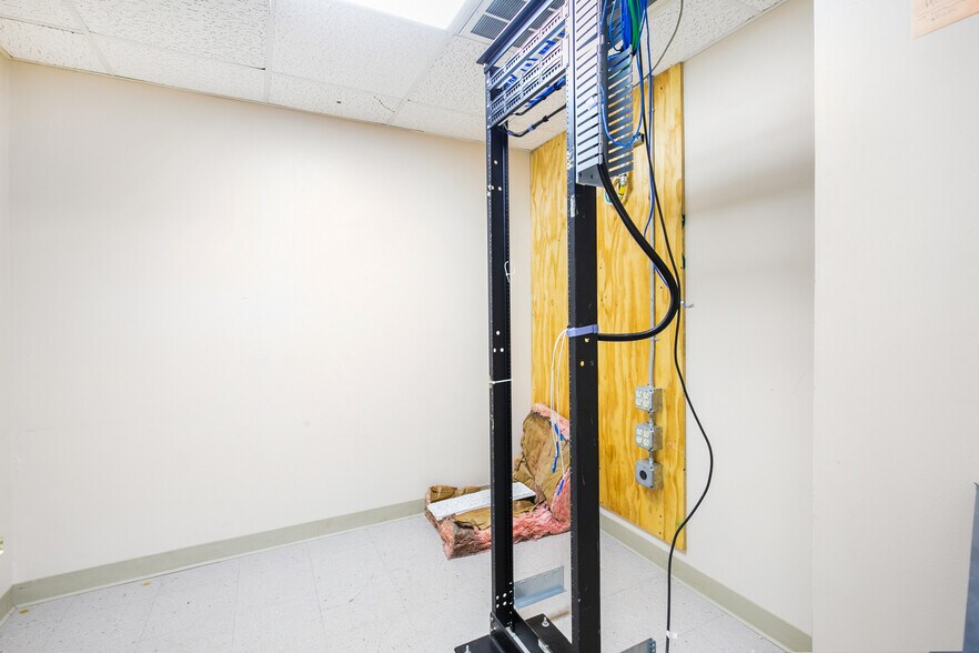 More Photos Of 5751 Uptain Rd, Chattanooga Office For Lease