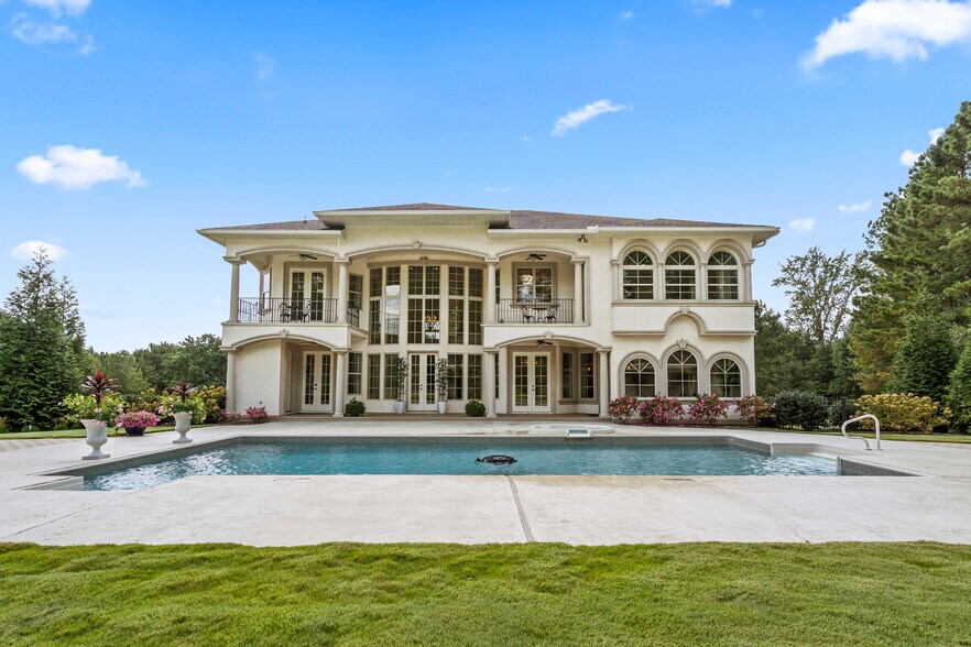 More Photos Of 220 Fincher Rd, Pauline Lodge Meeting Hall For Sale