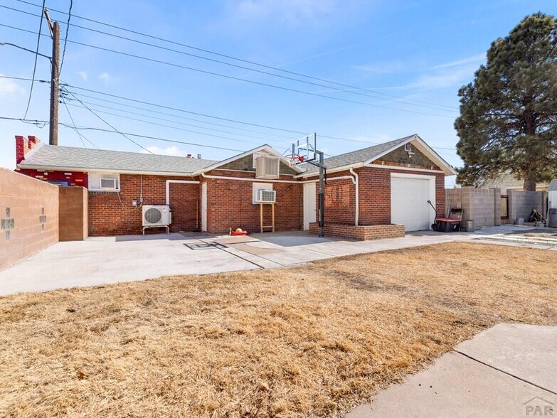 More Photos Of 410 Indiana Ave, Pueblo Restaurant For Sale