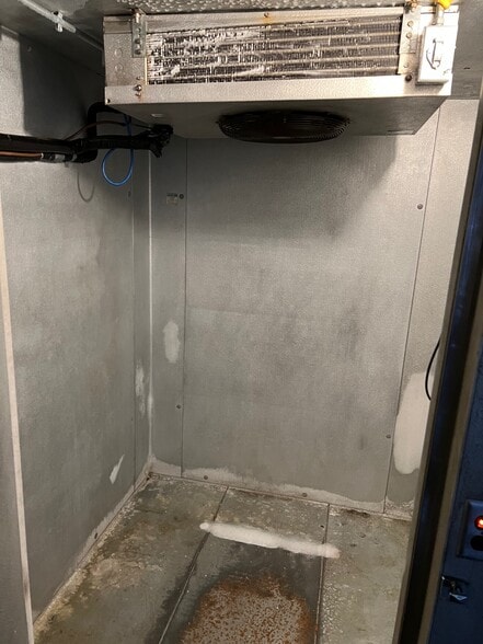 More Photos Of 17650 Highway 65 NE, Andover Fast Food For Sale