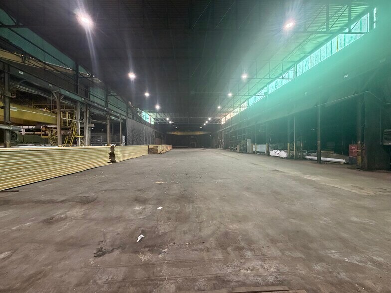 More Photos Of 300 E Joe Orr Rd, Chicago Heights Manufacturing For Sale