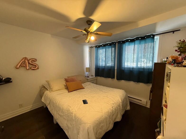 More Photos Of 4700 Rue De Cadillac, Montréal Apartments For Sale