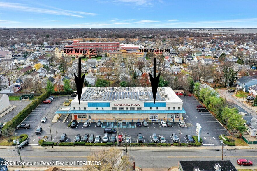 Primary Photo Of 199-201 Main St, Keansburg Bank For Lease