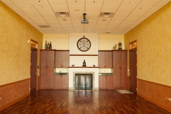 More Photos Of 28379 Davis Pky, Warrenville Medical For Lease