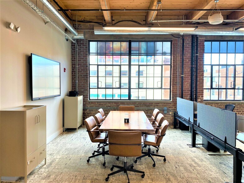 More Photos Of 1100-1102 N Delaware Ave, Philadelphia Office For Lease