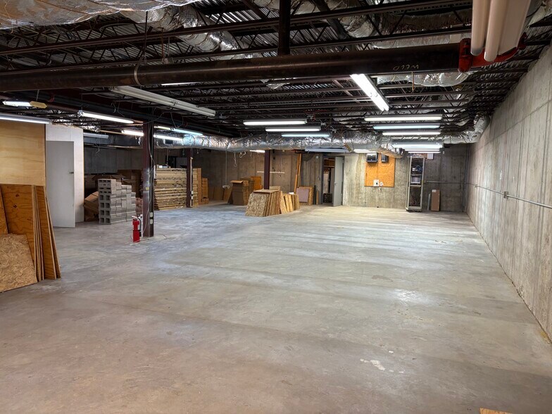 More Photos Of 4311 Ne Vivion Rd, Kansas City Storefront Retail Office For Sale