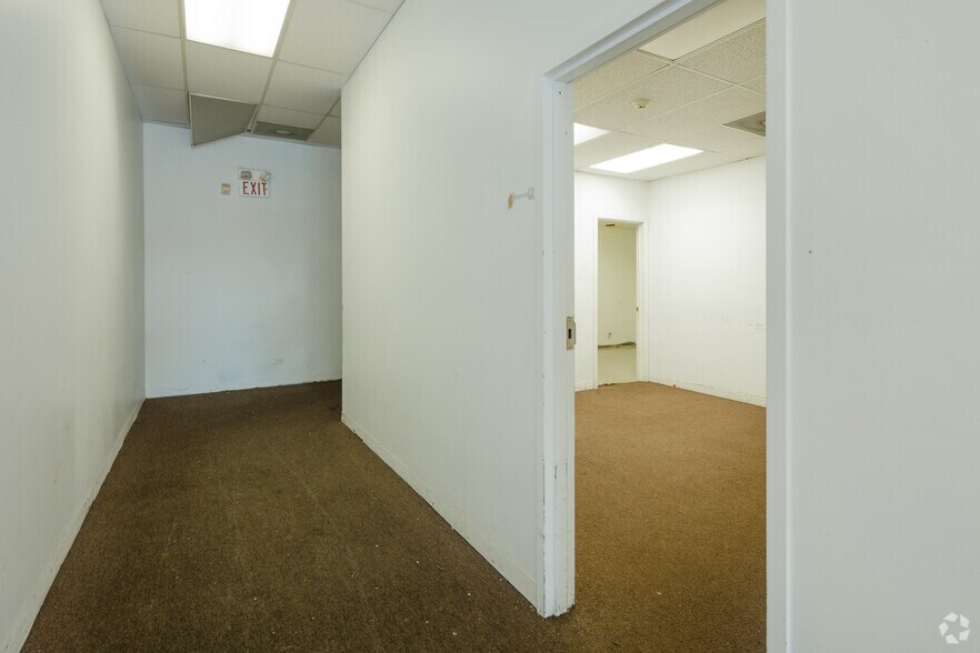 More Photos Of 17501-17559 S Kedzie Ave, Hazel Crest Unknown For Lease