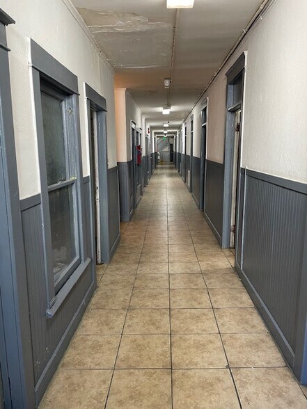 More Photos Of 543 Broad Ave, Wilmington Apartments For Sale