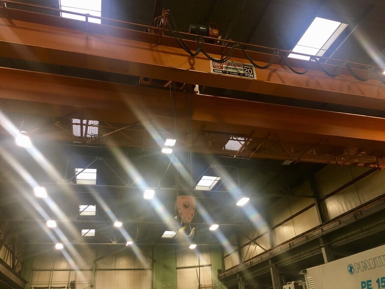 More Photos Of 6450 Hamlin Ave, Lincolnwood Warehouse For Sale