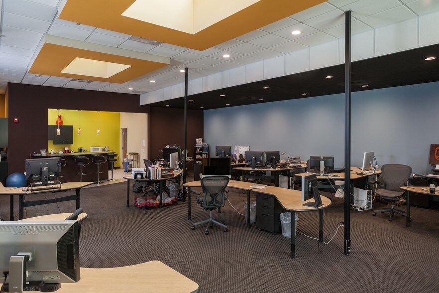 More Photos Of 360-372 E 6th St, Chico Office For Lease