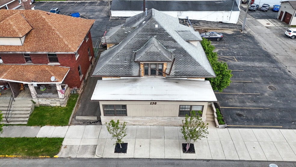 Primary Photo Of 130 N Detroit St, Bellefontaine Office Residential For Lease