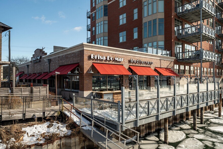 More Photos Of 509-643 E Erie St, Milwaukee Apartments For Sale