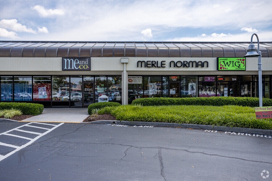 More Photos Of 7240 Kingston Pike, Knoxville Unknown For Lease