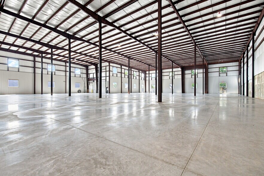 More Photos Of 1440 Bland, Louisville Warehouse For Lease